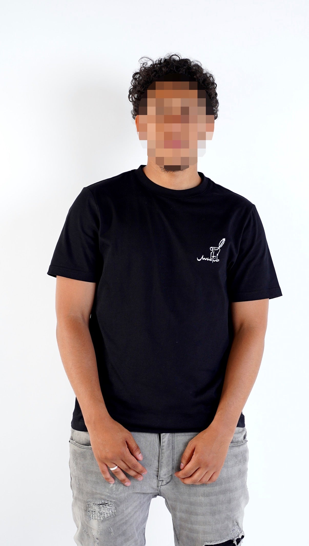 BLACK "MAKTUB" T-SHIRT